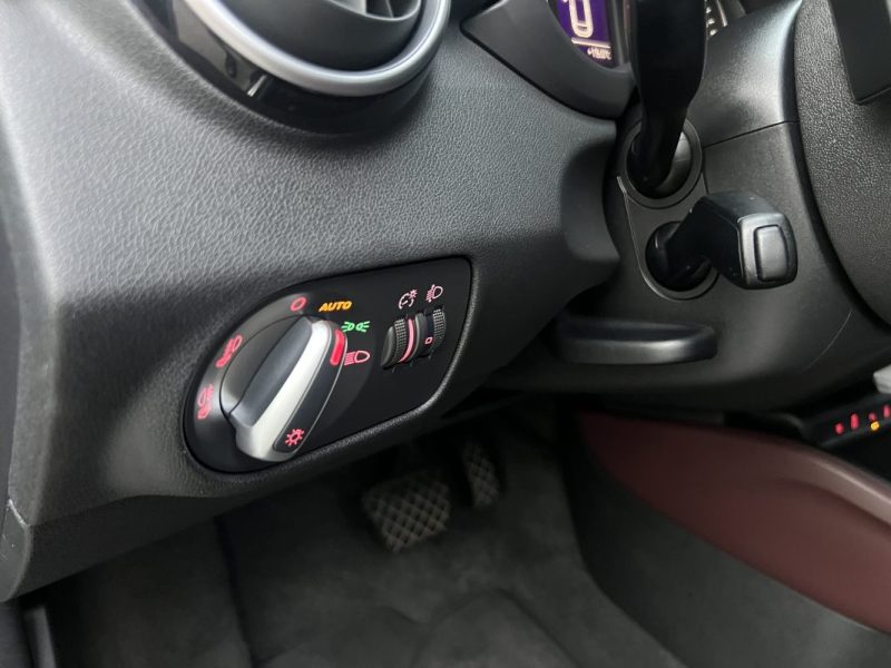 AUDI A1 SPORTBACK AMBITION LUXE 1.6 TDI 90 Cv 1ERE MAIN / BOITE AUTOMATIQUE 5 PORTES - GARANTIE 1 AN