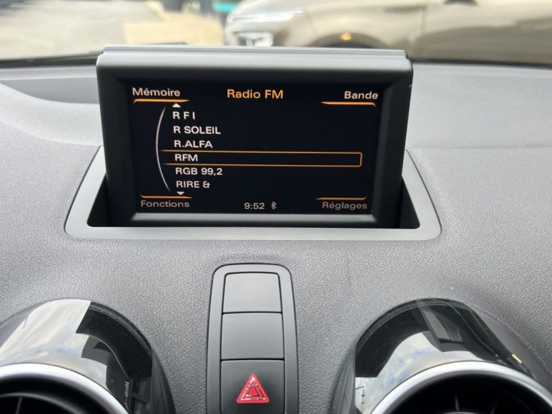 AUDI A1 SPORTBACK AMBITION LUXE 1.6 TDI 90 Cv 1ERE MAIN / BOITE AUTOMATIQUE 5 PORTES - GARANTIE 1 AN