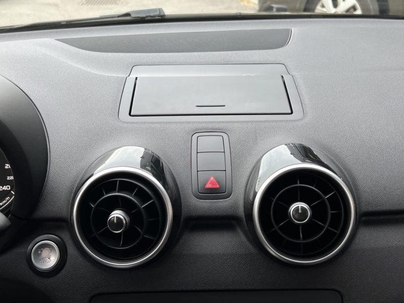 AUDI A1 SPORTBACK AMBITION LUXE 1.6 TDI 90 Cv 1ERE MAIN / BOITE AUTOMATIQUE 5 PORTES - GARANTIE 1 AN