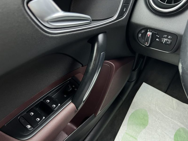 AUDI A1 SPORTBACK AMBITION LUXE 1.6 TDI 90 Cv 1ERE MAIN / BOITE AUTOMATIQUE 5 PORTES - GARANTIE 1 AN