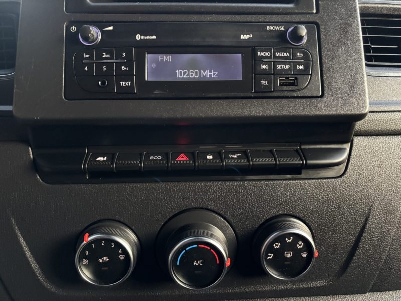 RENAULT MASTER III PHASE 2 FOURGON GRAND CONFORT 2.3 DCI 135 Cv F3500 L3H3 3 PLACES - GARANTIE 1 AN