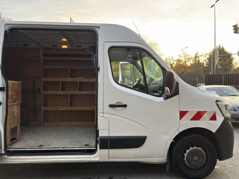 RENAULT MASTER III PHASE 2 FOURGON GRAND CONFORT 2.3 DCI 135 Cv F3500 L3H3 3 PLACES - GARANTIE 1 AN