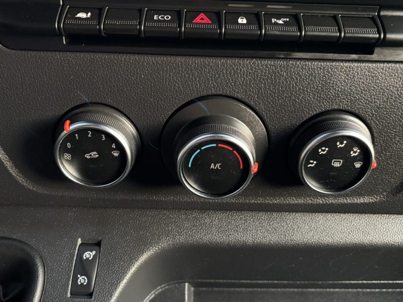 RENAULT MASTER III PHASE 2 FOURGON GRAND CONFORT 2.3 DCI 135 Cv F3500 L3H3 3 PLACES - GARANTIE 1 AN