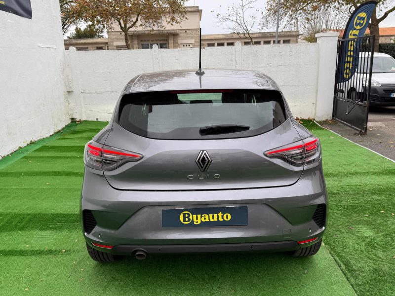 RENAULT CLIO 5 phase 2  1.0 TCE 90 CV EVOLUTION GARANTIE 12 MOIS 2024