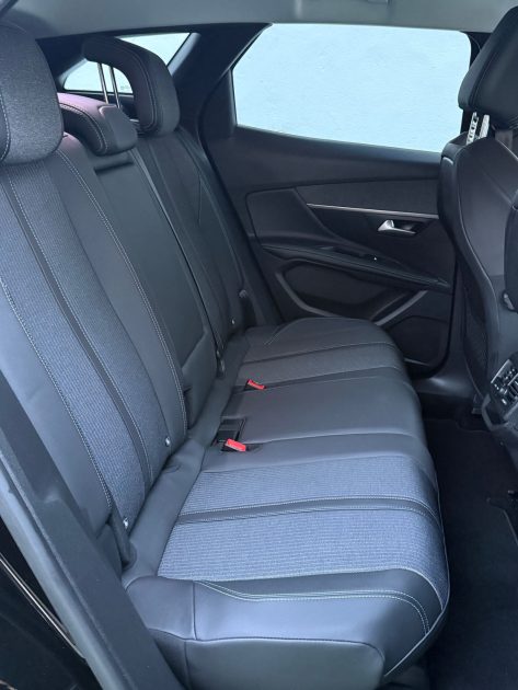 PEUGEOT 3008 - 2 1.2 PURETECH 130CH S&S ALLURE PACK EAT8 GARANTIE 12 MOIS 2022