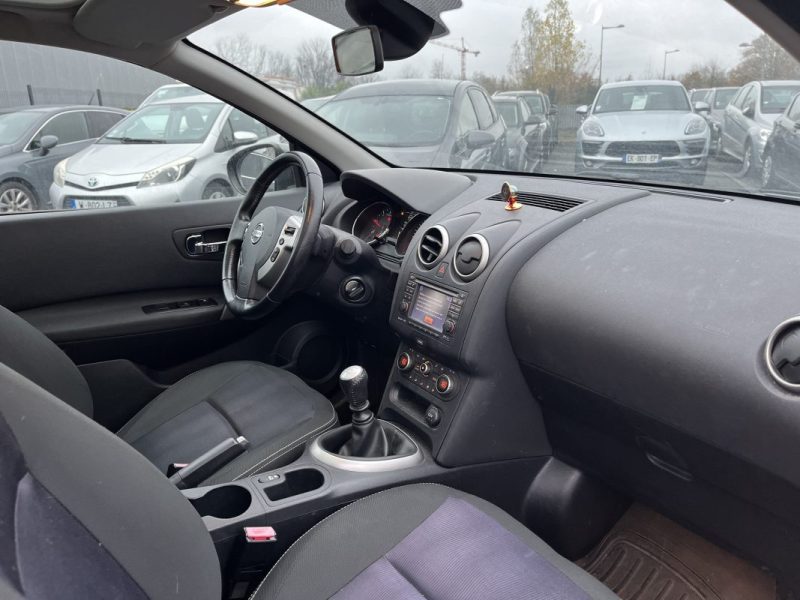 NISSAN QASHQAI 1.6 DCI 130ch CONNECT EDITION