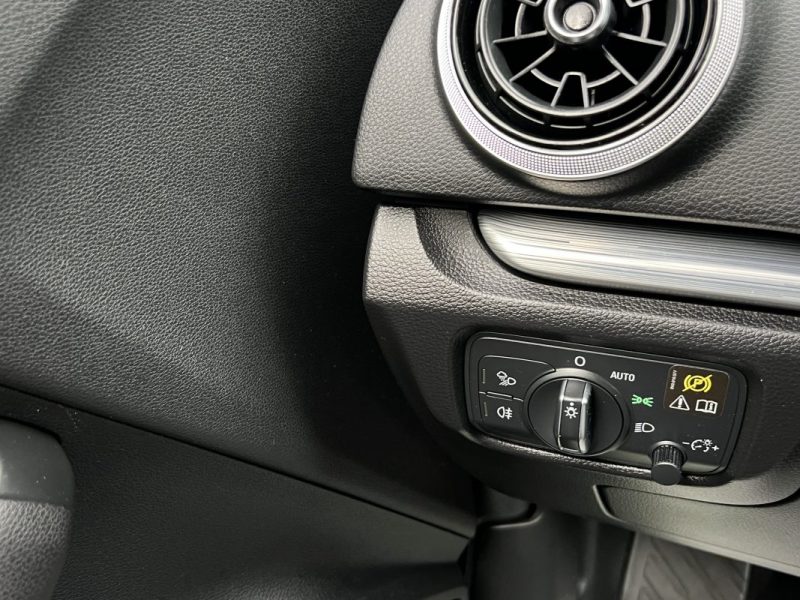 AUDI A3 III PHASE 2 SPORTBACK 1.0 TFSI 115 Cv 1ERE MAIN / GPS CRIT AIR 2 5 PORTES - GARANTIE 1 AN