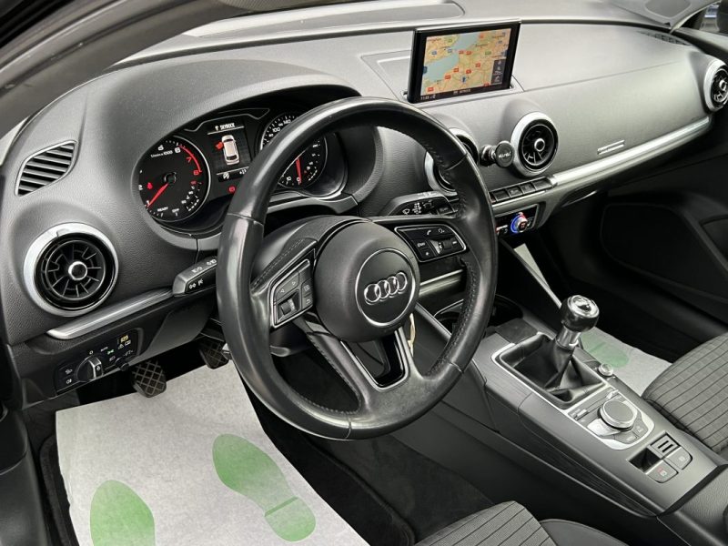 AUDI A3 III PHASE 2 SPORTBACK 1.0 TFSI 115 Cv 1ERE MAIN / GPS CRIT AIR 2 5 PORTES - GARANTIE 1 AN