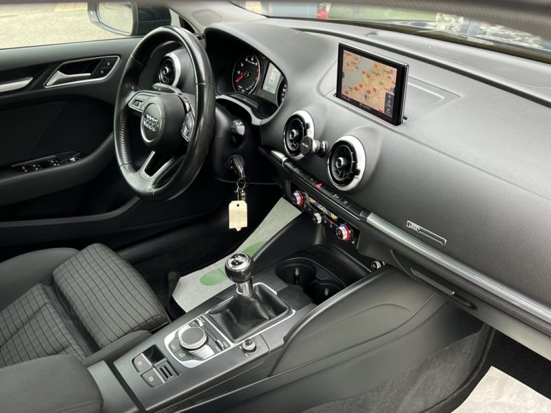 AUDI A3 III PHASE 2 SPORTBACK 1.0 TFSI 115 Cv 1ERE MAIN / GPS CRIT AIR 2 5 PORTES - GARANTIE 1 AN