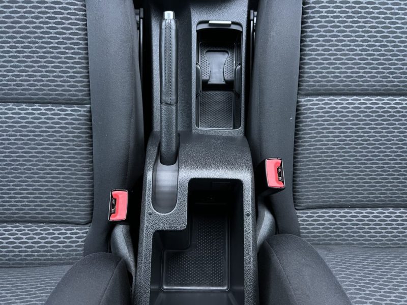 VOLKSWAGEN GOLF 6 VI 1.6 TDI 105 Cv 5 PORTES 76 900 Kms / CRIT AIR 2 - GARANTIE 1 AN