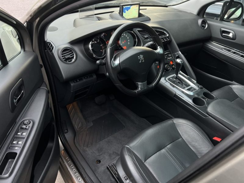 PEUGEOT 3008 (2) FELINE 1.6 Hdi 120 BOITE AUTO CUIR TOIT PANO ATTELAGE GPS CritAir2- GARANTIE 1 AN