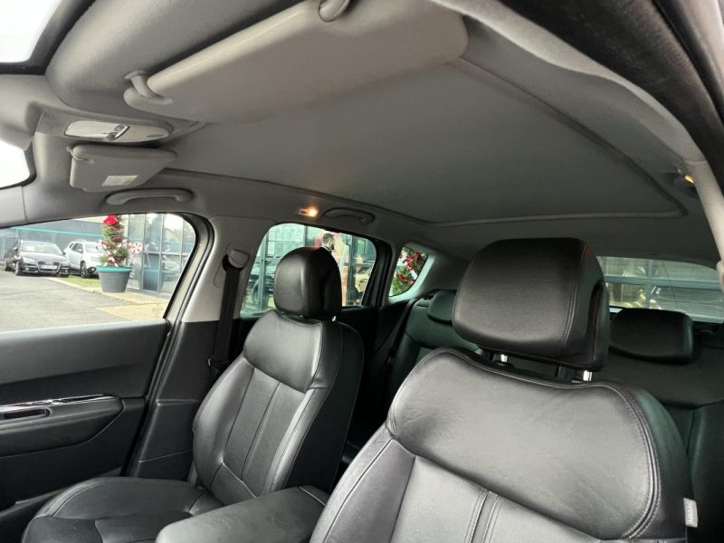 PEUGEOT 3008 (2) FELINE 1.6 Hdi 120 BOITE AUTO CUIR TOIT PANO ATTELAGE GPS CritAir2- GARANTIE 1 AN