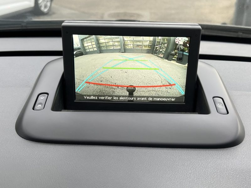 PEUGEOT 3008 (2) FELINE 1.6 Hdi 120 BOITE AUTO CUIR TOIT PANO ATTELAGE GPS CritAir2- GARANTIE 1 AN