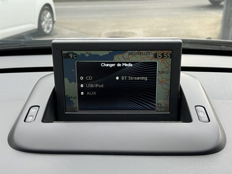 PEUGEOT 3008 (2) FELINE 1.6 Hdi 120 BOITE AUTO CUIR TOIT PANO ATTELAGE GPS CritAir2- GARANTIE 1 AN