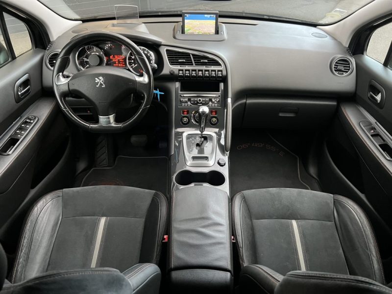 PEUGEOT 3008 (2) CROSSWAY 1.6 Hdi 120 BOITE AUTO CUIR TOIT PANO ATTELAGE GPS CritAir2- GARANTIE 1 AN
