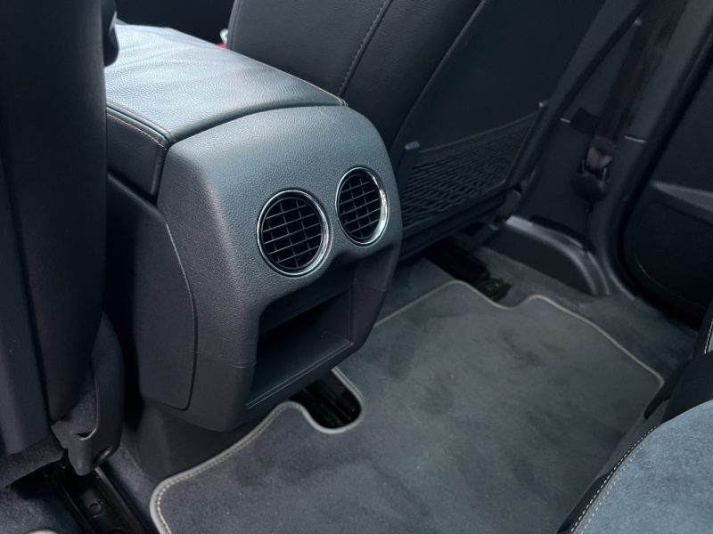 PEUGEOT 3008 (2) CROSSWAY 1.6 Hdi 120 BOITE AUTO CUIR TOIT PANO ATTELAGE GPS CritAir2- GARANTIE 1 AN