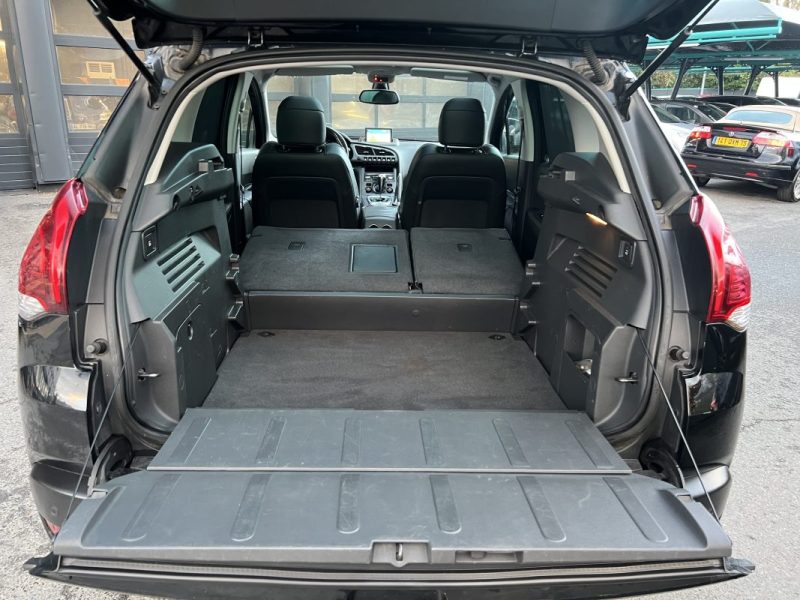 PEUGEOT 3008 (2) CROSSWAY 1.6 Hdi 120 BOITE AUTO CUIR TOIT PANO ATTELAGE GPS CritAir2- GARANTIE 1 AN