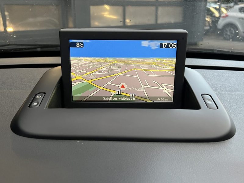 PEUGEOT 3008 (2) CROSSWAY 1.6 Hdi 120 BOITE AUTO CUIR TOIT PANO ATTELAGE GPS CritAir2- GARANTIE 1 AN