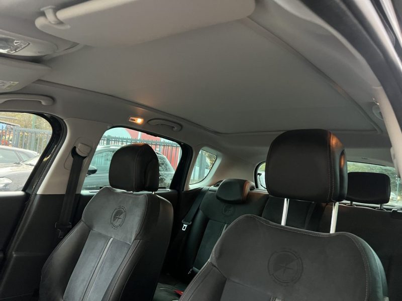 PEUGEOT 3008 (2) CROSSWAY 1.6 Hdi 120 BOITE AUTO CUIR TOIT PANO ATTELAGE GPS CritAir2- GARANTIE 1 AN