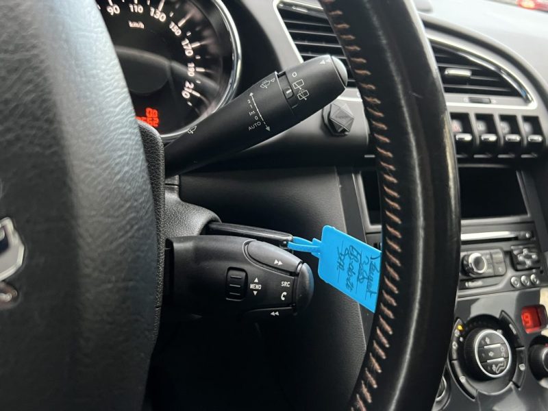 PEUGEOT 3008 (2) CROSSWAY 1.6 Hdi 120 BOITE AUTO CUIR TOIT PANO ATTELAGE GPS CritAir2- GARANTIE 1 AN
