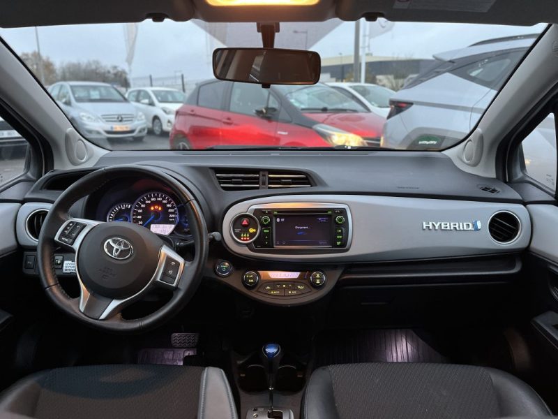 TOYOTA YARIS III HYBRID 1.5 DESIGN 100h