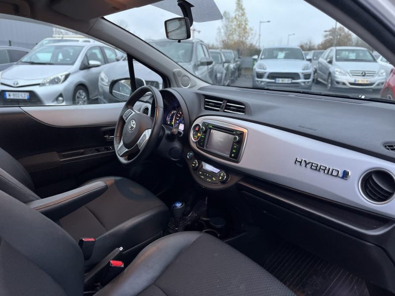 TOYOTA YARIS III HYBRID 1.5 DESIGN 100h