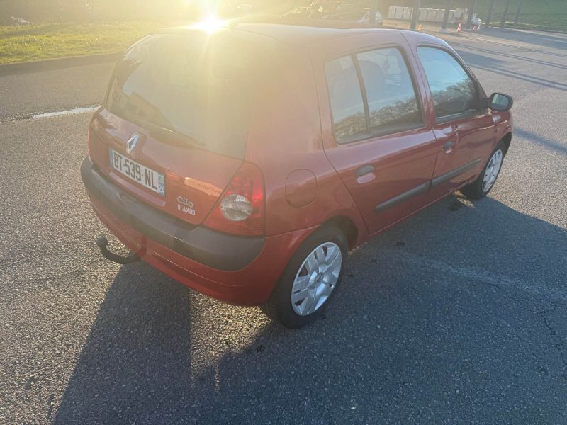RENAULT CLIO AUTHENTIQUE 1.5 DCI 65 2003