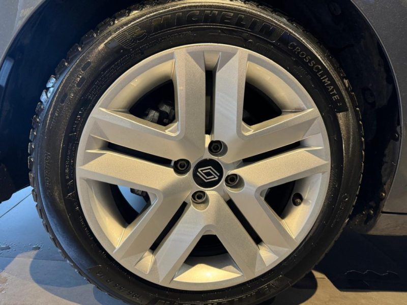 RENAULT CLIO 5 1.5 BLUE DCI 100 EVOLUTION / PACK NAVIGATION  2024