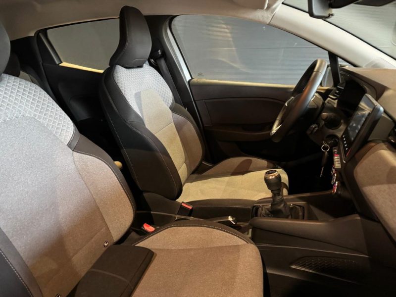 RENAULT CLIO 5 1.5 BLUE DCI 100 EVOLUTION / PACK NAVIGATION  2024