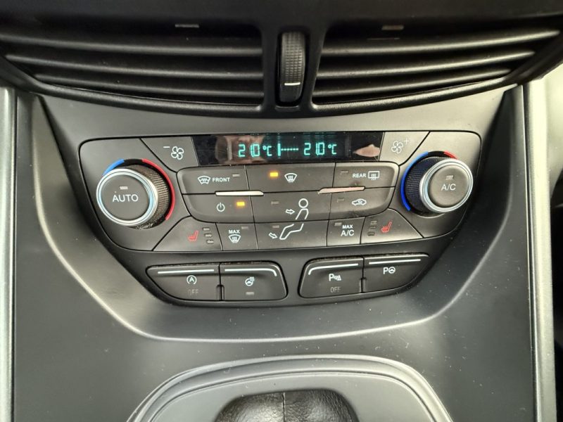 FORD  KUGA 2.0 TDCI 150CH TITANIUM 4X4 BOITE AUTO 2.MAIN 