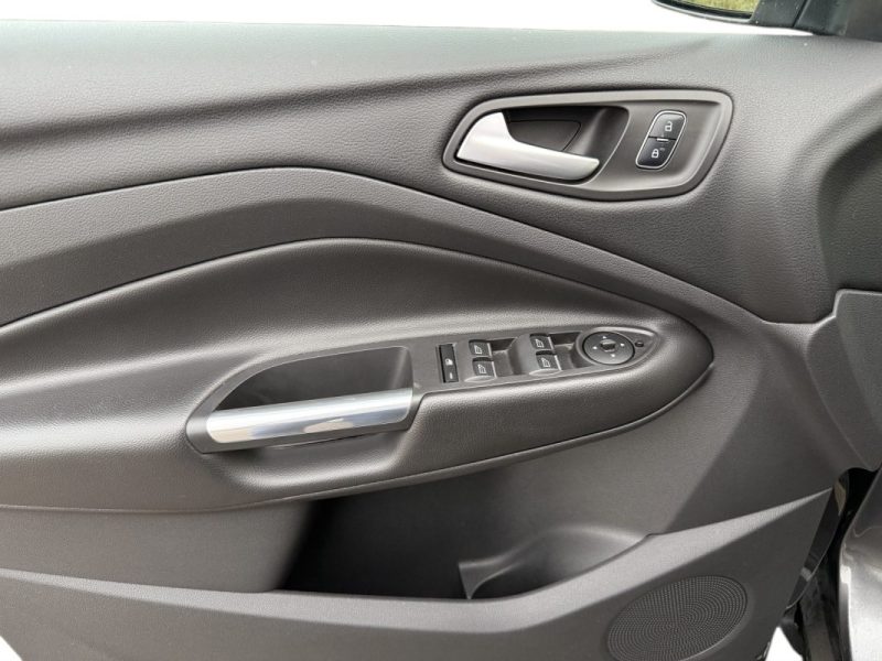 FORD  KUGA 2.0 TDCI 150CH TITANIUM 4X4 BOITE AUTO 2.MAIN 