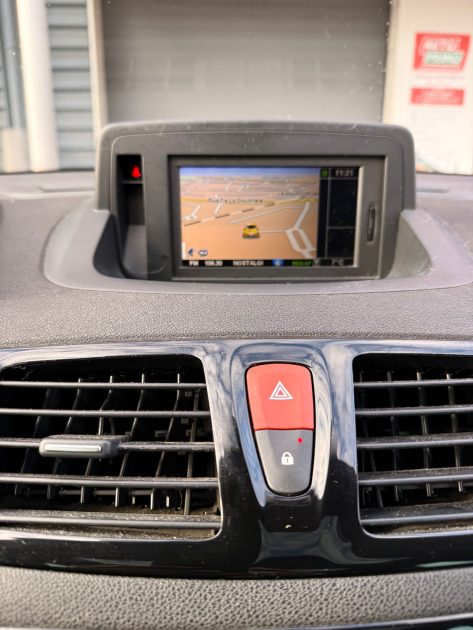 RENAULT MEGANE 3 (III)  1.5 DCI 110CH BOSE ÉDITION - TOIT OUVRANT  - GARANTIE 12 MOIS 