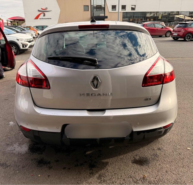 RENAULT MEGANE 3 (III)  1.5 DCI 110CH BOSE ÉDITION - TOIT OUVRANT  - GARANTIE 12 MOIS 