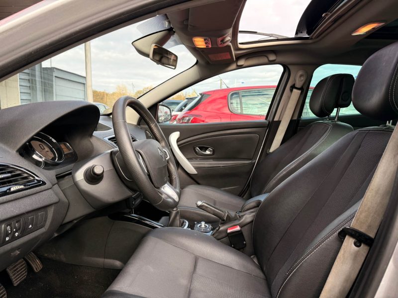 RENAULT MEGANE 3 (III)  1.5 DCI 110CH BOSE ÉDITION - TOIT OUVRANT  - GARANTIE 12 MOIS 