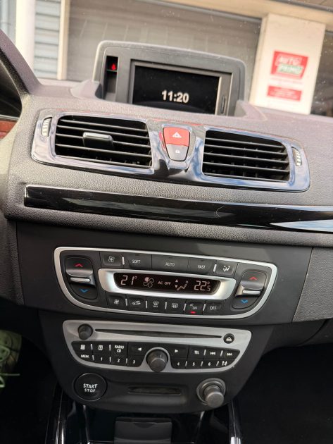 RENAULT MEGANE 3 (III)  1.5 DCI 110CH BOSE ÉDITION - TOIT OUVRANT  - GARANTIE 12 MOIS 