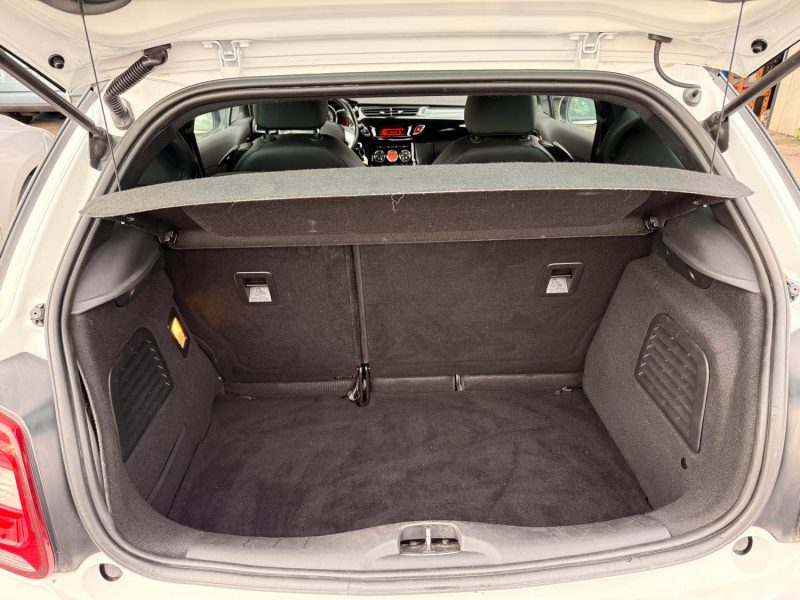 CITROEN DS3 1.6 E-HDI 92 CV AIRDREAM SO CHIC -  DISTRIBUTION OK -  GARANTIE 12 MOIS