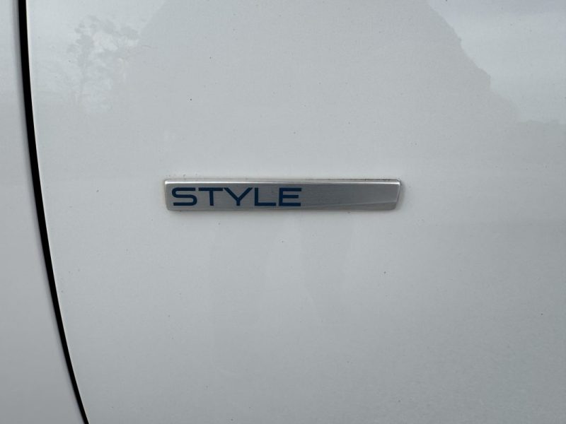 PEUGEOT 108 1.0 VTI STYLE BVA 5P MOTEUR TOYOTA