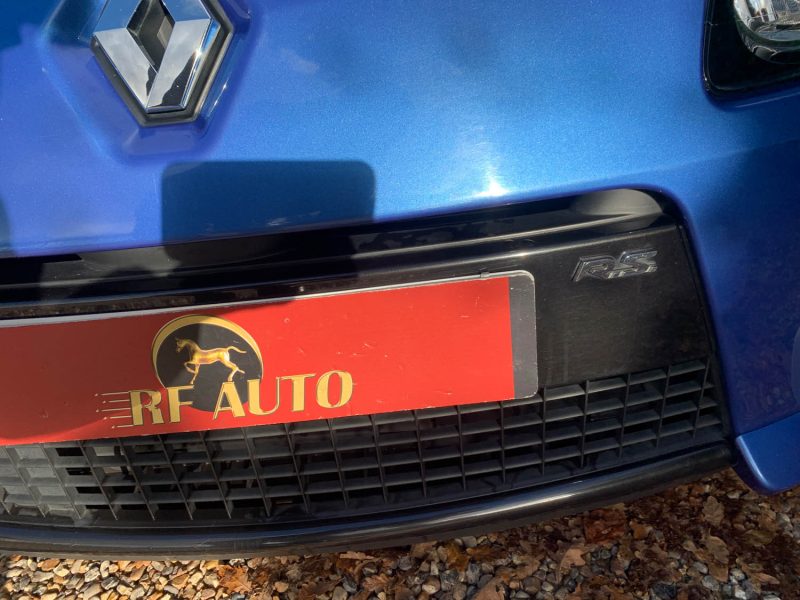 RENAULT TWINGO II 1.6 16V 133 RENAULT SPORT 2010