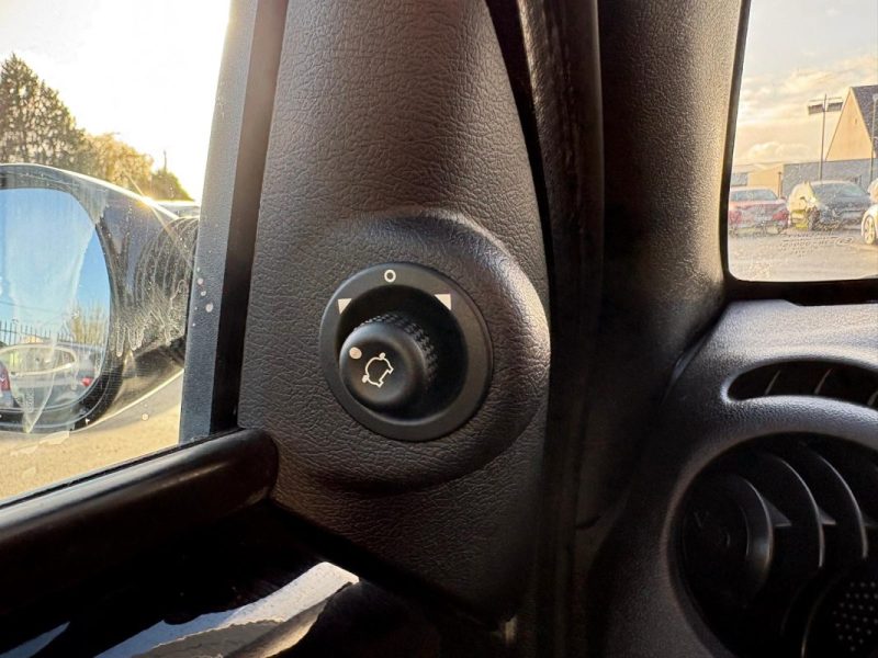 FORD KA 1.3 70ch avec SEULEMENT 87900kms - ❄️ Climatisation - ✅Reprise possible - ✅Garantie