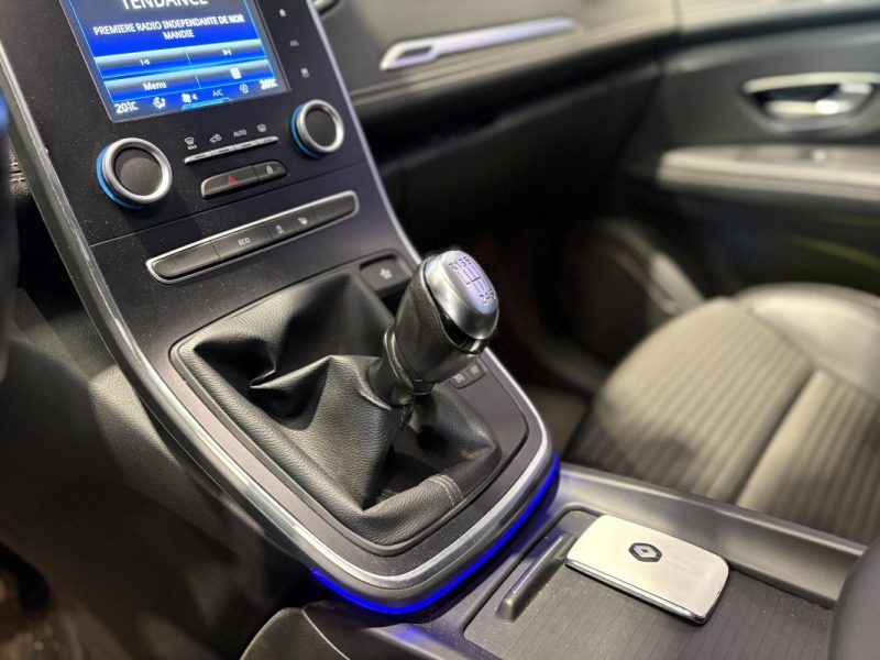 Renault Scénic 4 130ch Intens - Entretien Renault -  Caméra de recul  - Intérieur Cuir 