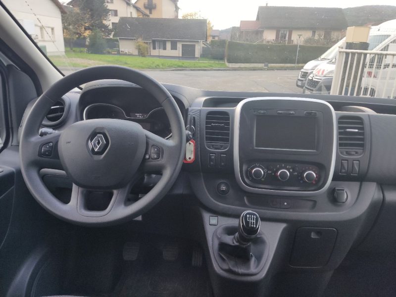 RENAULT TRAFIC L1 2.0 DCI 145CH ENERGY S&S LIFE 9 PLACES GARANTIE 6 MOIS 2019