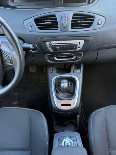 RENAULT SCENICIII 1.2 TCE 115CH ENERGY LIFE 2015 2015