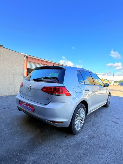 VOLKSWAGEN GOLF VII 1.6 TDI 105CH BLUEMOTION TECHNOLOGY FAP CONFORTLINE 5P 2014