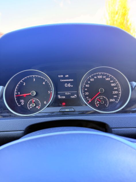 VOLKSWAGEN GOLF VII 1.6 TDI 105CH BLUEMOTION TECHNOLOGY FAP CONFORTLINE 5P 2014