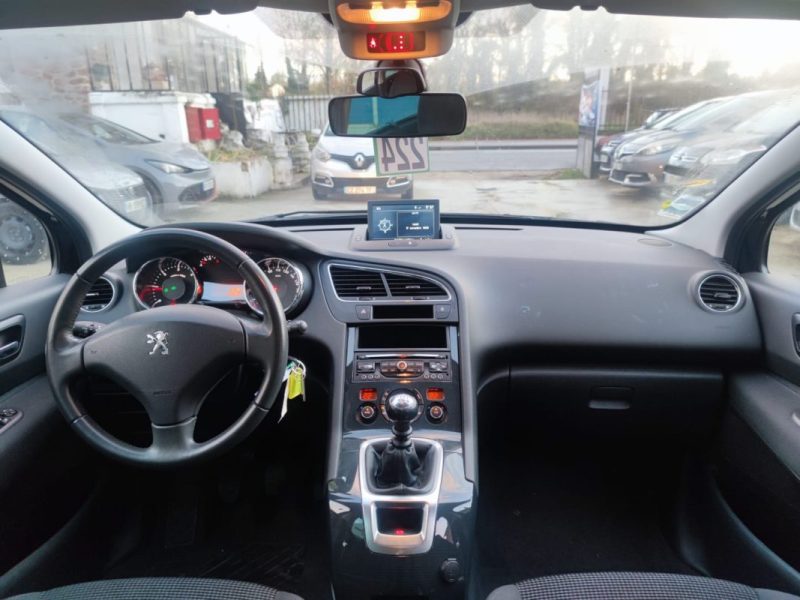 PEUGEOT 5008 1.6 HDI 115CH  ACCESS 2014