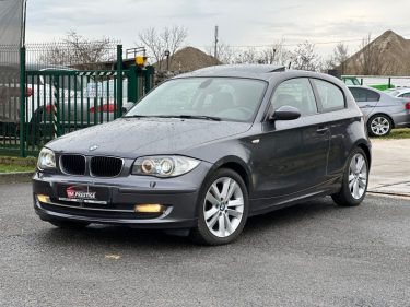 BMW Serie 1 120i 170 CV Boite Auto / Xénon / Toit Ouvrant / Paiement 4X ou 10X Possible