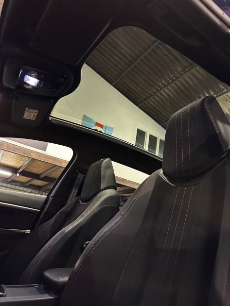 MAGNIFIQUE PEUGEOT 308 GT 1.6 225 CH (APPLE CARPLAY, TOIT PANORAMIQUE, SONO DENON, CAMÉRA DE RECUL)