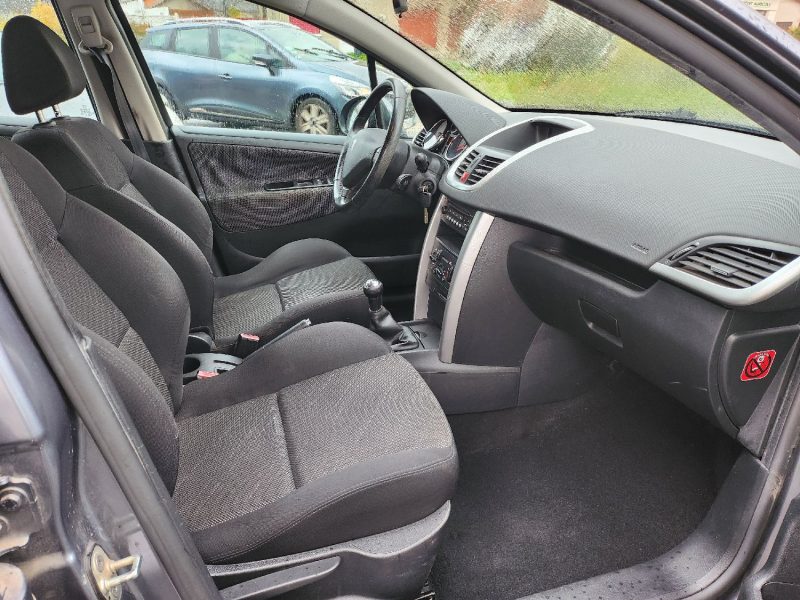 PEUGEOT 207 1.4 VTI 95CH  PREMIUM 