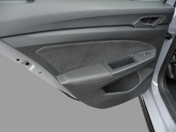 VOLKSWAGEN GOLF 1.5 E-TSI EVO2 150 CH R-LINE DSG7 / 8 CH 2024