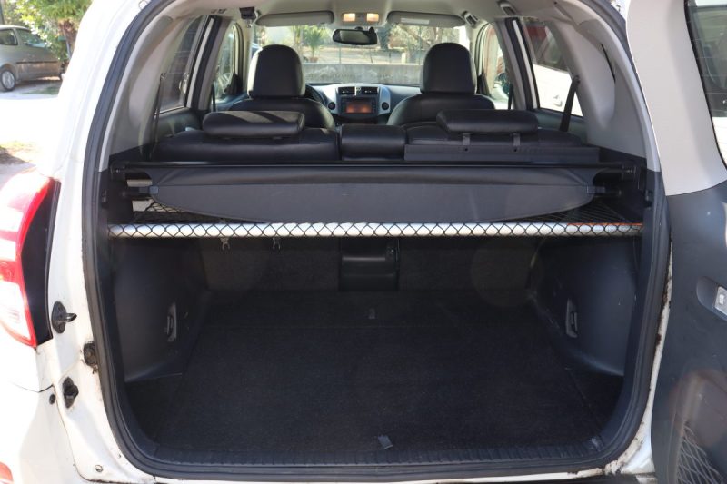 Toyota RAV4 III 2.2 D-4D 150 Lounge 4WD